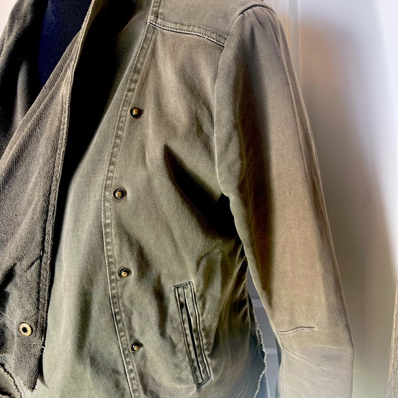 American Rag Drapey Military Olive Green Jacket. FUN!! Size M - Picture 4 of 6